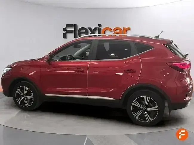 Usado MG ZS Comfort 106 CV (77 kW) 2023 Rojo SUV