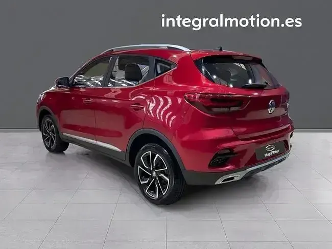 Usado MG ZS Luxury 106 CV (77 kW) 2022 Rojo SUV