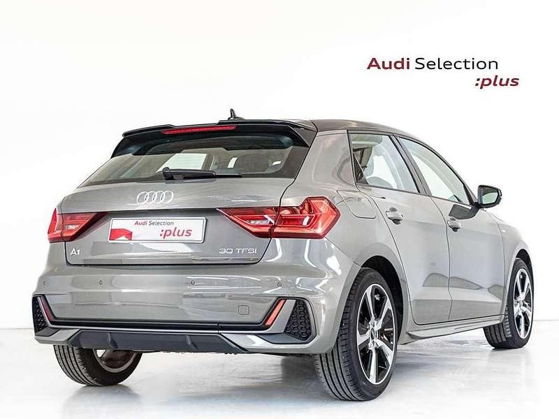 Usado Audi A1 Sportback 116 CV (85 kW) 2025 Gris Utilitario