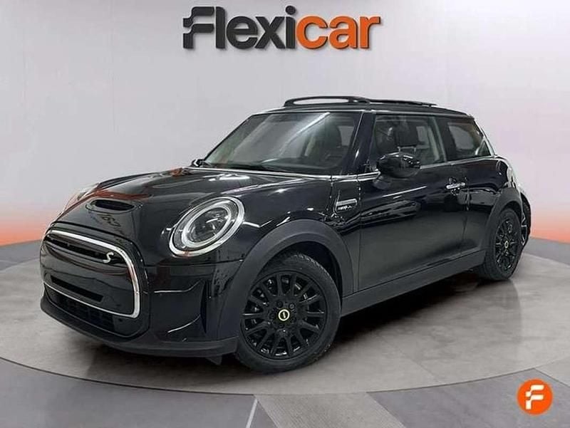 Usado Mini Cooper SE 135 kW (184 CV) 2021 Negro Utilitario