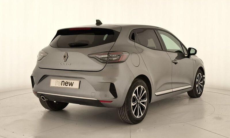 Usado Renault Clio V Techno 101 CV (74 kW) 2025 Gris Berlina