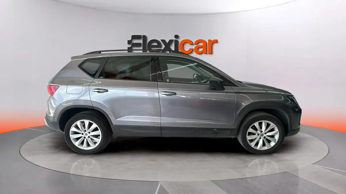 Usado Seat Ateca Style 150 CV (110 kW) 2023 Gris SUV