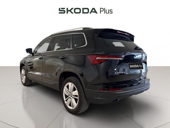Usado Skoda Karoq Selection 150 CV (110 kW) 2025 Negro SUV