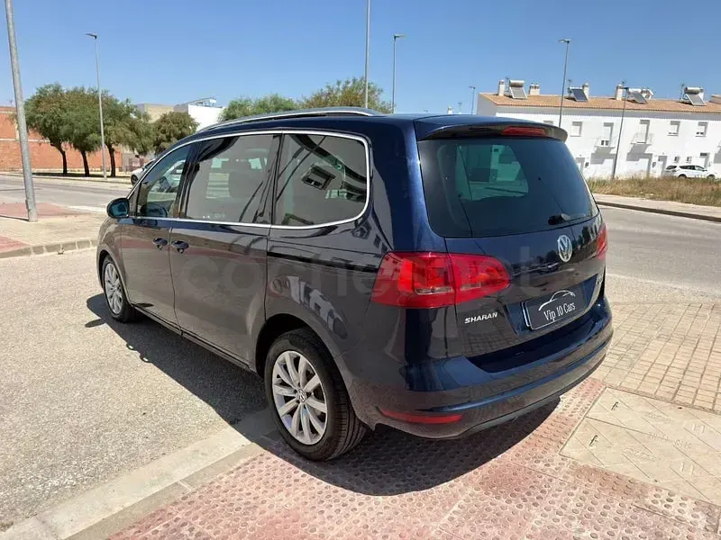 Usado VW Sharan Sport 140 CV (102 kW) 2015 Azul Monovolumen