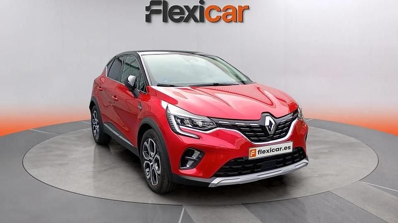 Begagnad Renault Captur Engineered 160 HK (117 kW) 2022 Röd SUV
