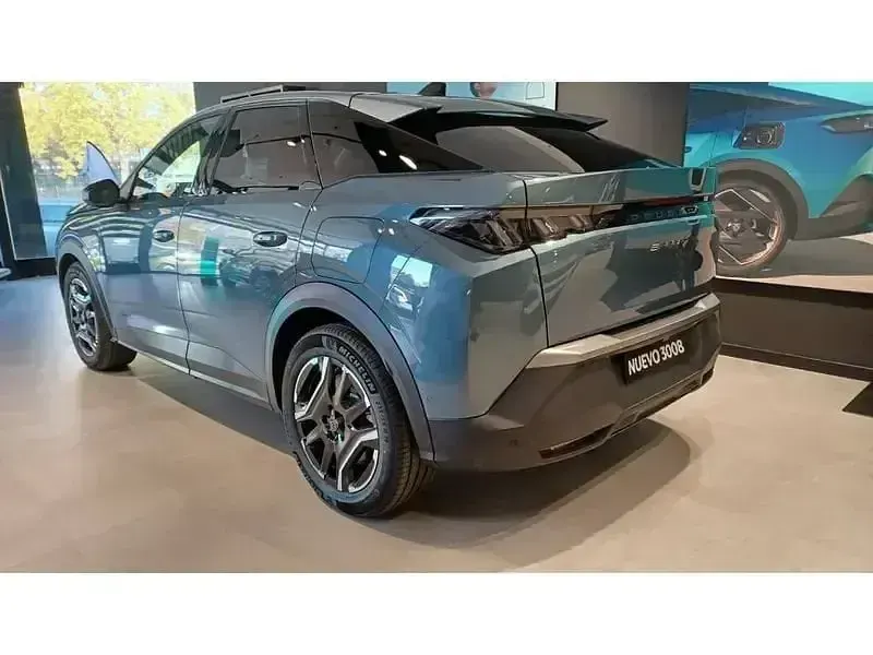 Usado Peugeot e-3008 Allure 157 kW (214 CV) 2024 Azul SUV