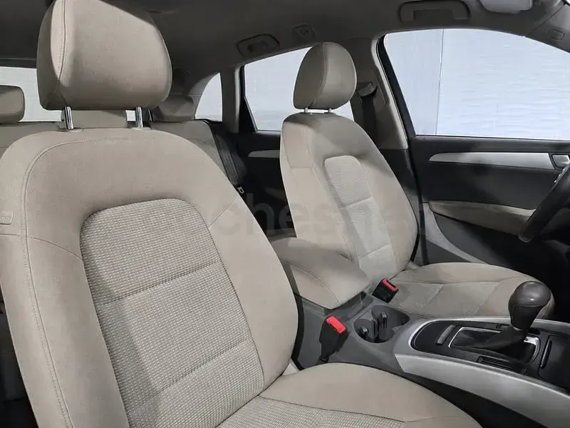 Usado Audi Q5 Premium 170 CV (125 kW) 2010 Negro SUV