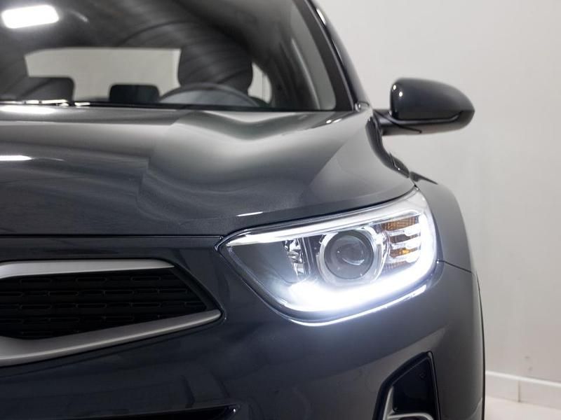 Usado Kia Stonic 100 CV (73 kW) 2022 Otro SUV