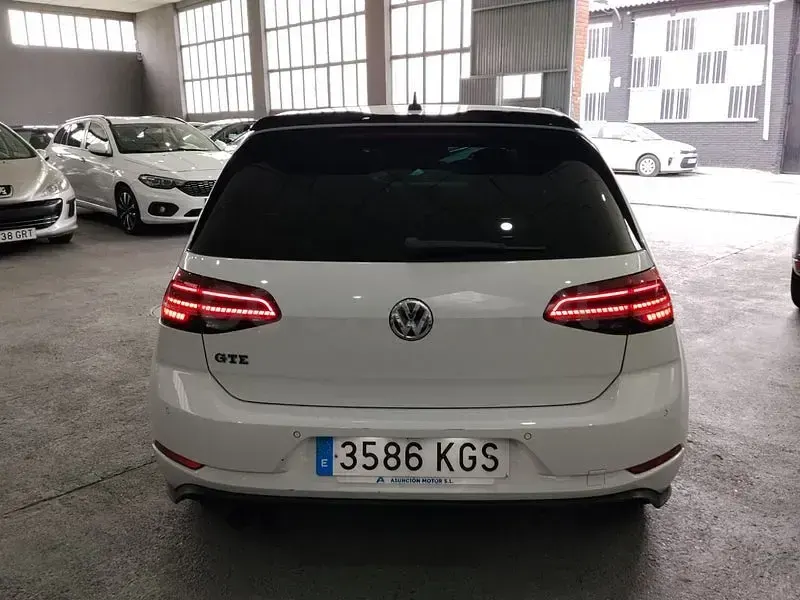 Usado VW Golf VII GTE 204 CV (150 kW) 2018 Blanco Berlina