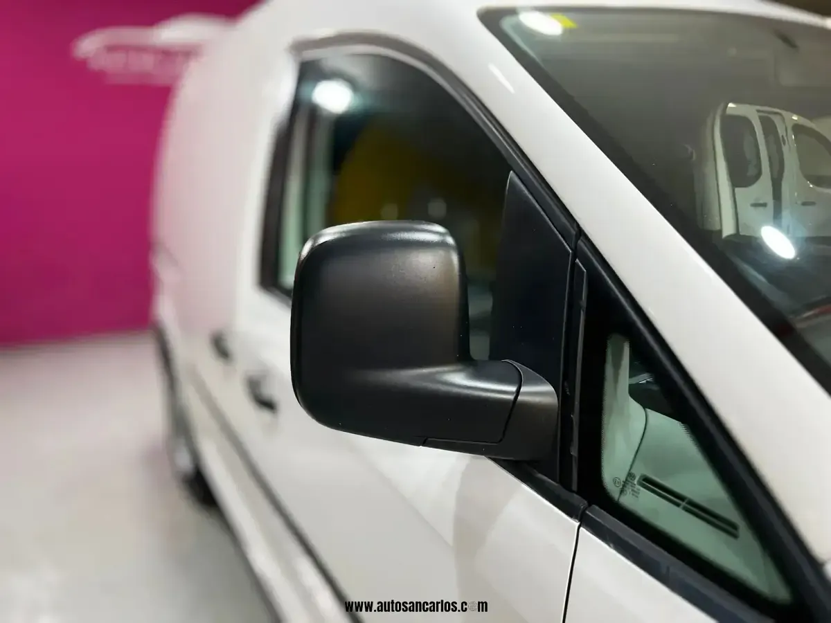 Usado VW Caddy 75 CV (55 kW) 2017 Blanco Monovolumen