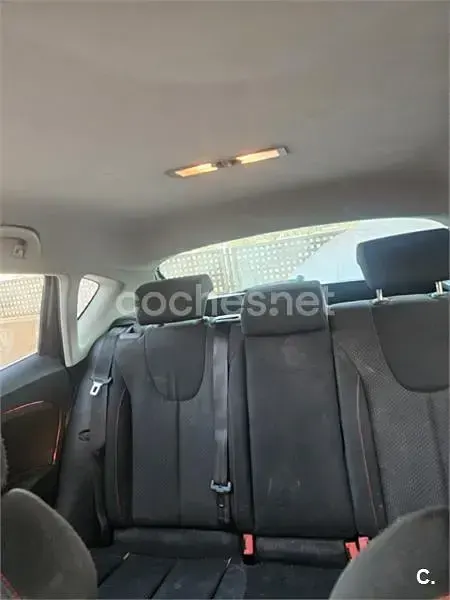 Usado Seat Leon FR 170 CV (125 kW) 2010 Negro Utilitario