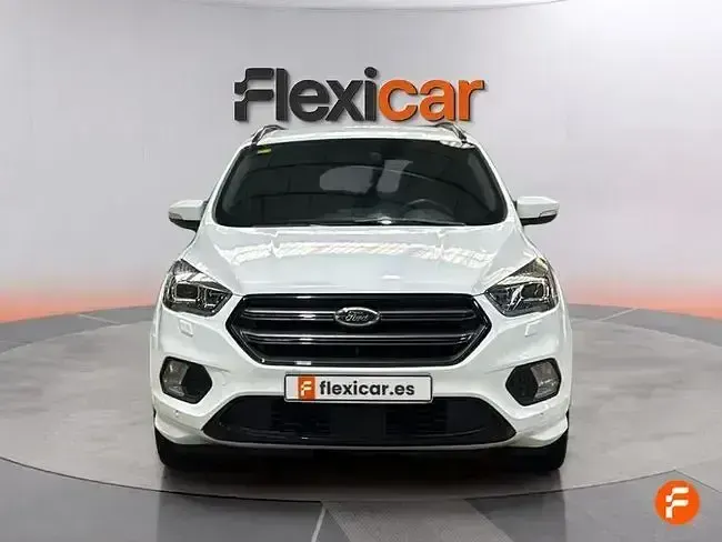 Usado Ford Kuga ST-Line 176 CV (129 kW) 2018 Blanco SUV