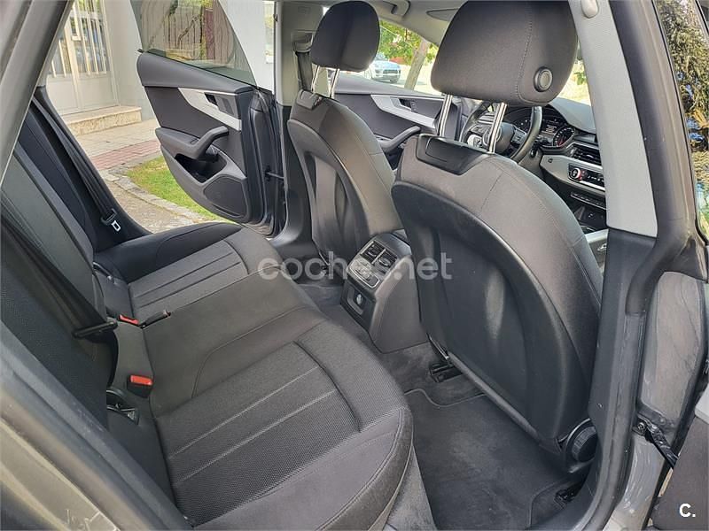 Usado Audi A5 Sportback Sport 150 CV (110 kW) 2018 Gris / plata Utilitario