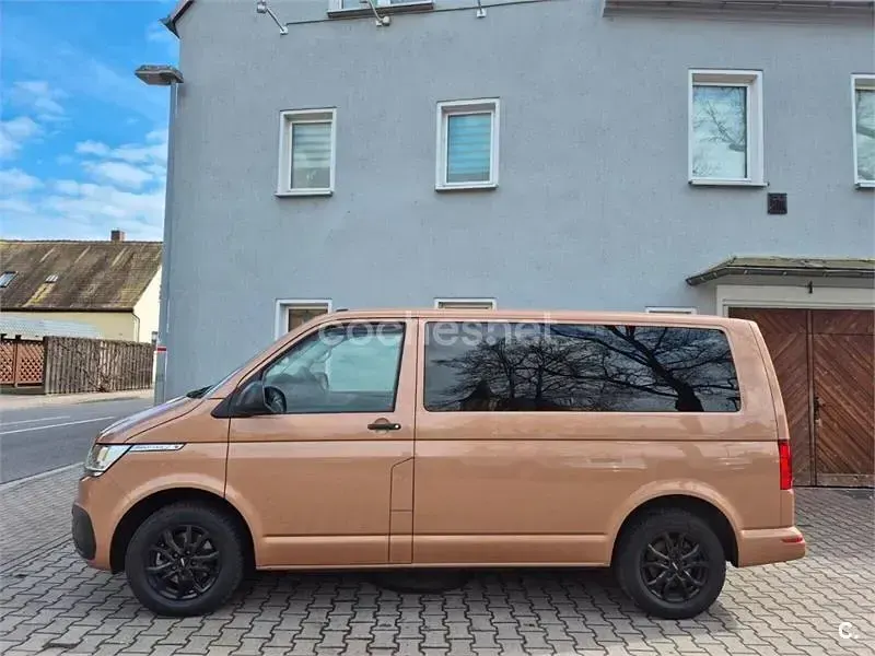 Usado VW Multivan 150 CV (110 kW) 2020 Marrón Monovolumen