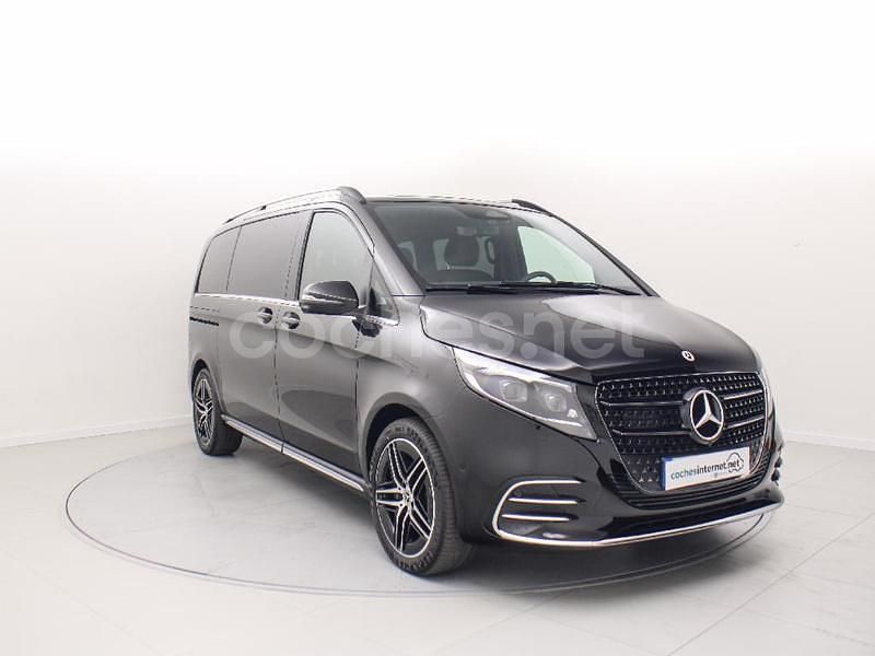 Negro Usado 2025 Mercedes V300 Avantgarde Monovolumen | 101.900 € - Imagen 1/4
