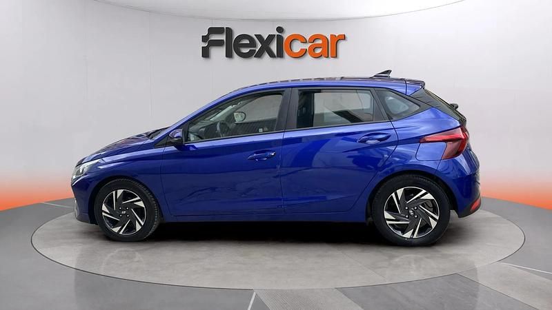 Usado Hyundai i20 84 CV (61 kW) 2021 Azul Berlina