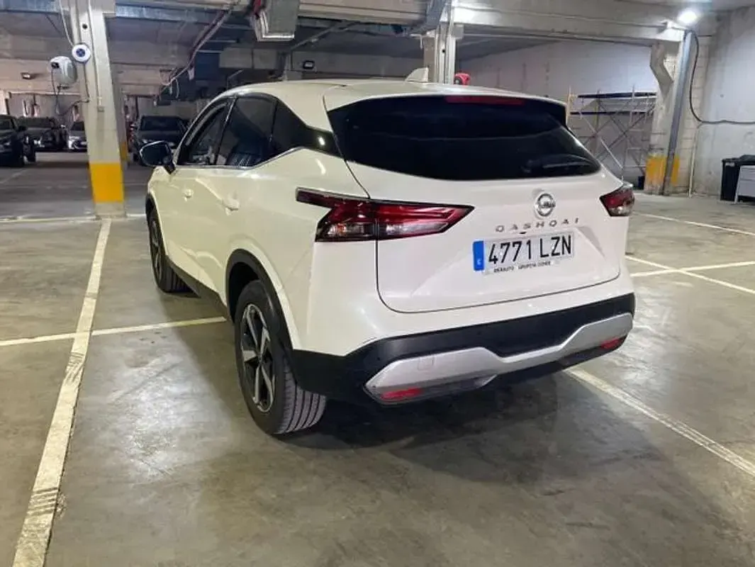 Usado Nissan Qashqai N-Connecta 140 CV (102 kW) 2022 Blanco SUV