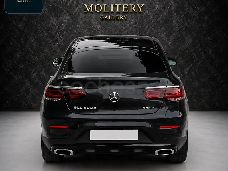 Usado Mercedes GLC300e 320 CV (235 kW) 2020 Gris / plata Coupe
