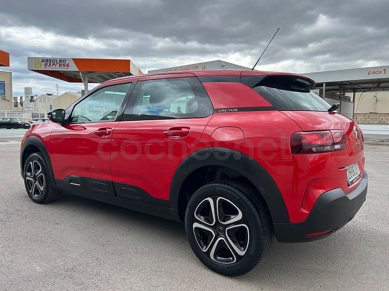 Usado Citroën C4 Feel 110 CV (80 kW) 2020 Rojo Berlina