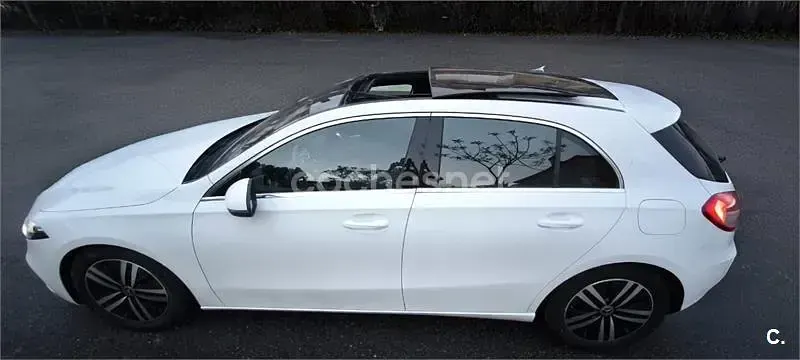 Usado Mercedes A180 136 CV (100 kW) 2022 Blanco Berlina