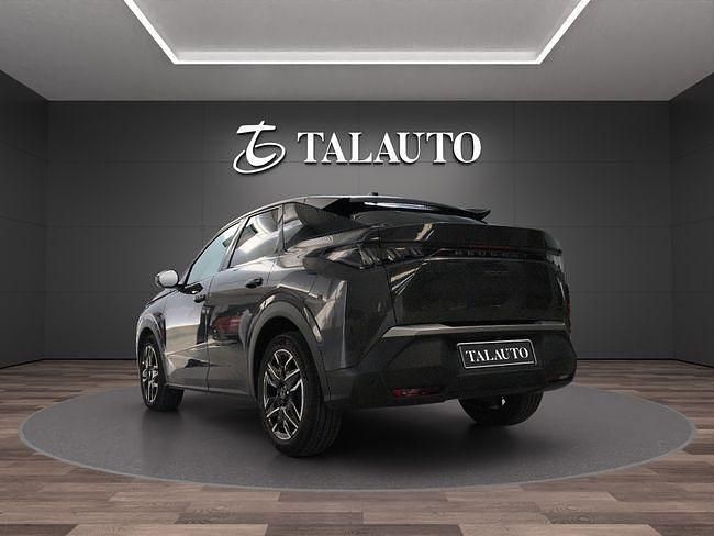 Usado Peugeot 3008 Allure 136 CV (100 kW) 2024 Gris SUV