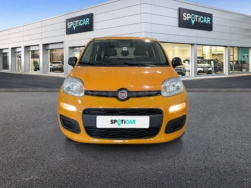 Usado Fiat Panda Cross Cross 70 CV (51 kW) 2022 Naranja Utilitario