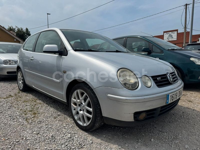 Usado VW Polo GT 100 CV (73 kW) 2005 Gris / plata Berlina