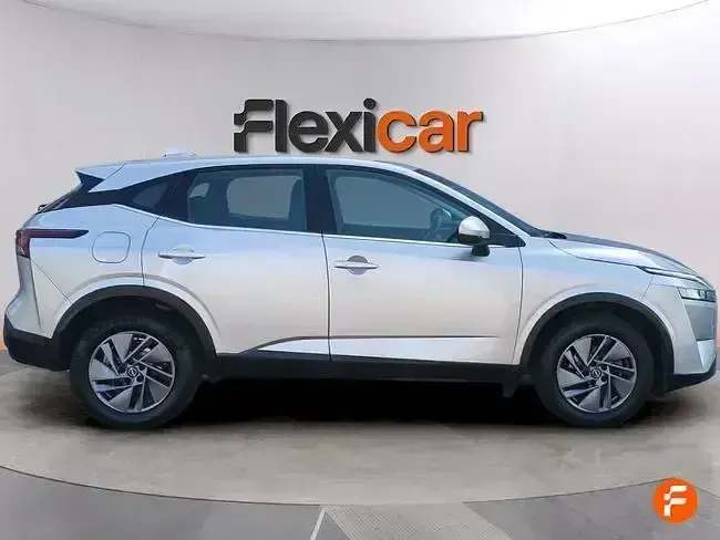 Usado Nissan Qashqai Acenta 158 CV (116 kW) 2023 Gris SUV