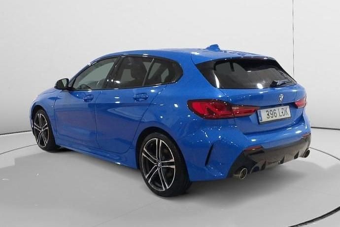 Usado BMW 118 M Sport 140 CV (102 kW) 2019 Rojo Utilitario