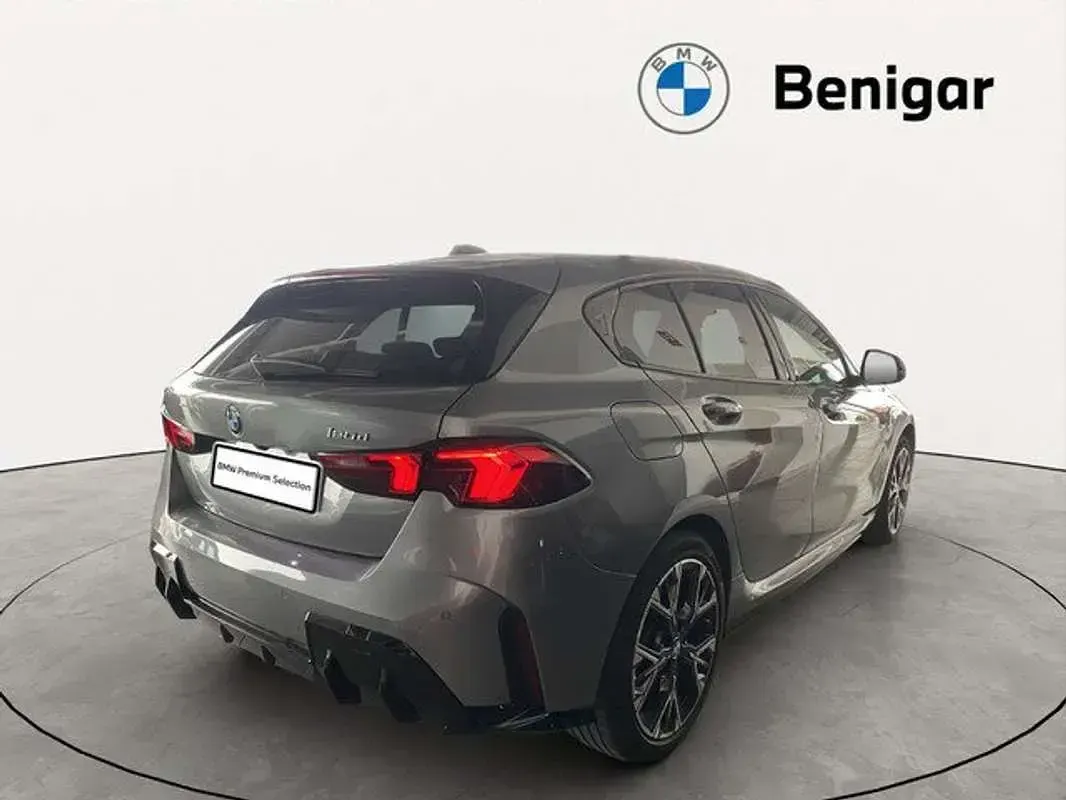 Usado BMW 116 163 CV (119 kW) 2025 Gris Utilitario