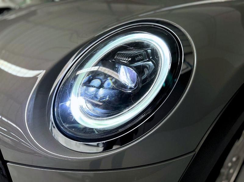 Usado Mini Cooper 136 CV (100 kW) 2022 Gris Utilitario