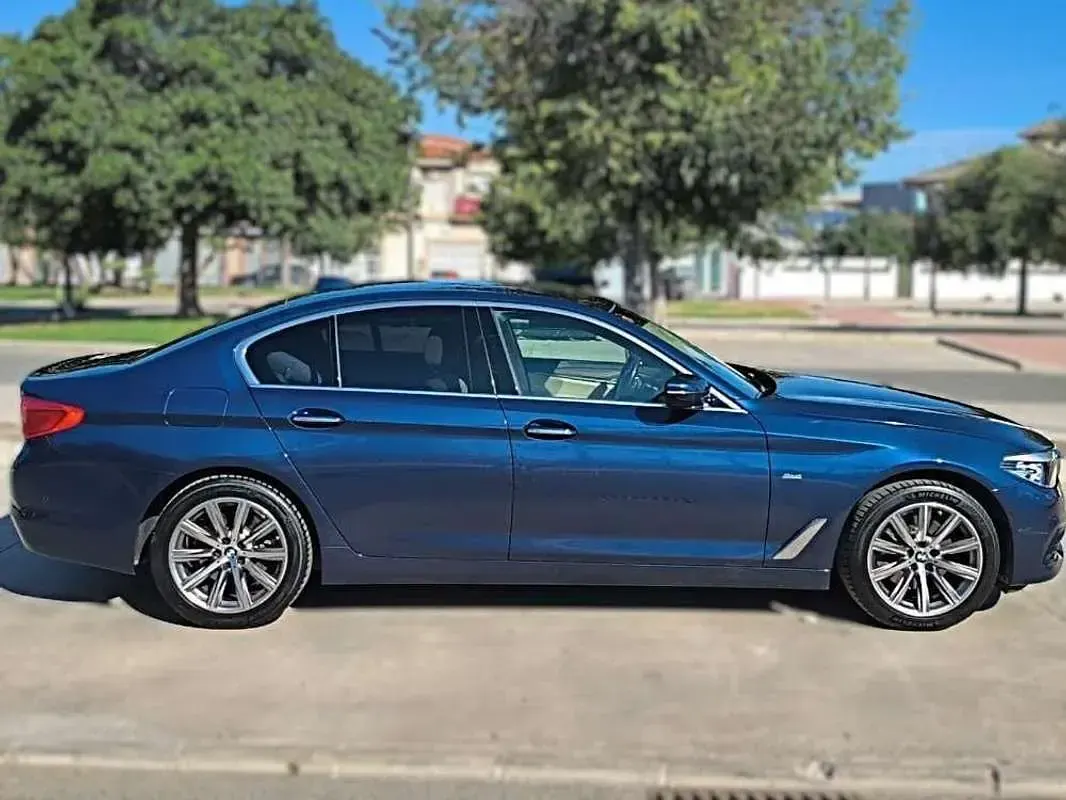 Usado BMW 520 Efficient Dynamics 190 CV (139 kW) 2017 Azul Berlina