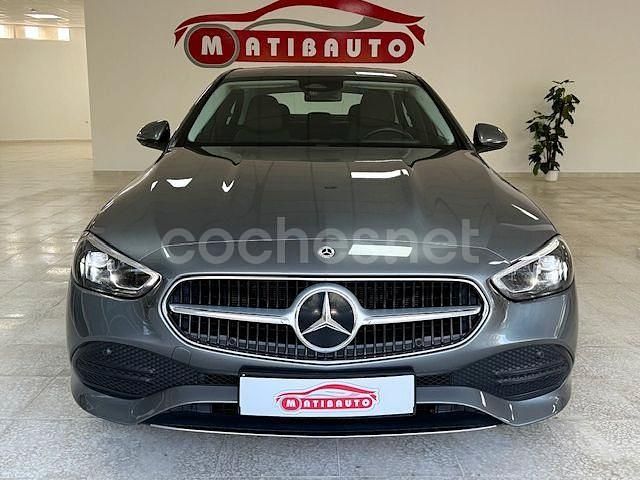 Usado Mercedes C220 200 CV (147 kW) 2023 Gris / plata Berlina