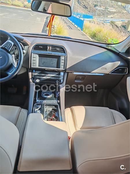 Azul Usado 2018 Jaguar F-Pace Prestige SUV | 25.500 € (Un poco caro) - Imagen 1/2