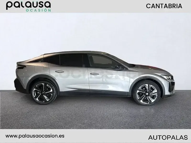 Usado Peugeot 408 Allure 130 CV (95 kW) 2024 Gris / plata SUV