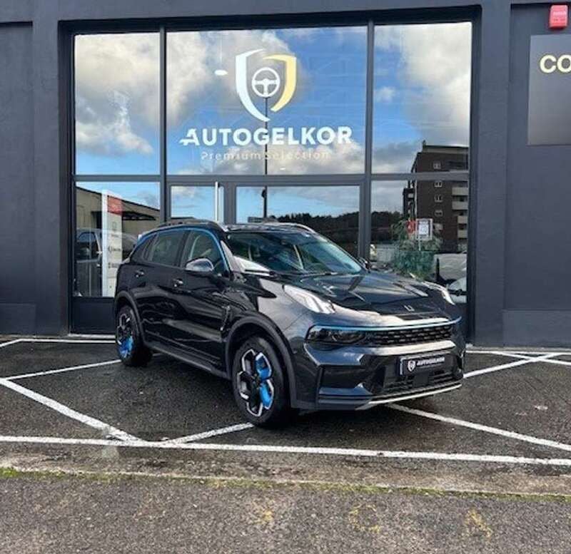 Usado Lynk & Co 01 261 CV (191 kW) 2022 Negro SUV