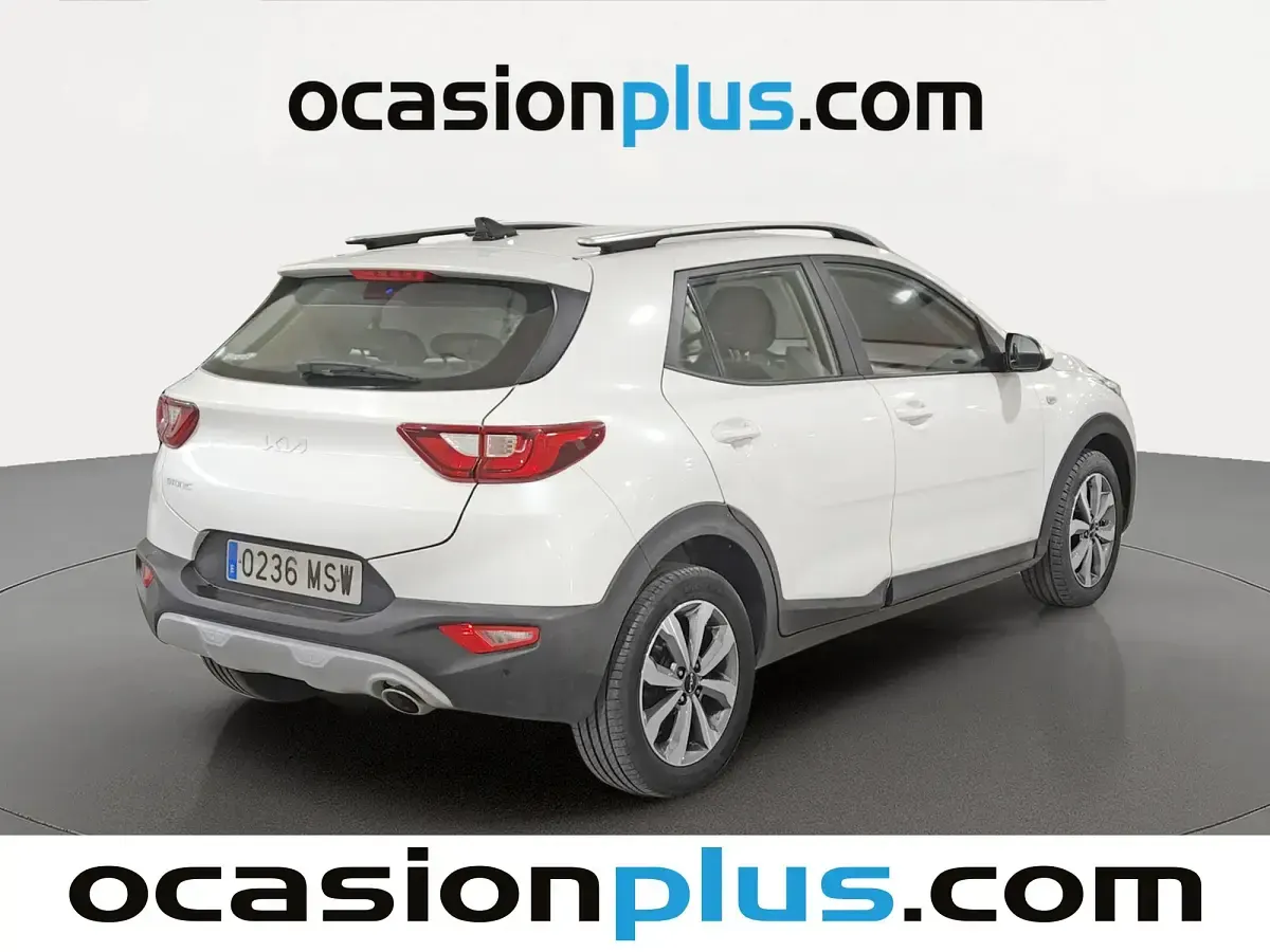 Usado Kia Stonic 101 CV (74 kW) 2024 Blanco SUV