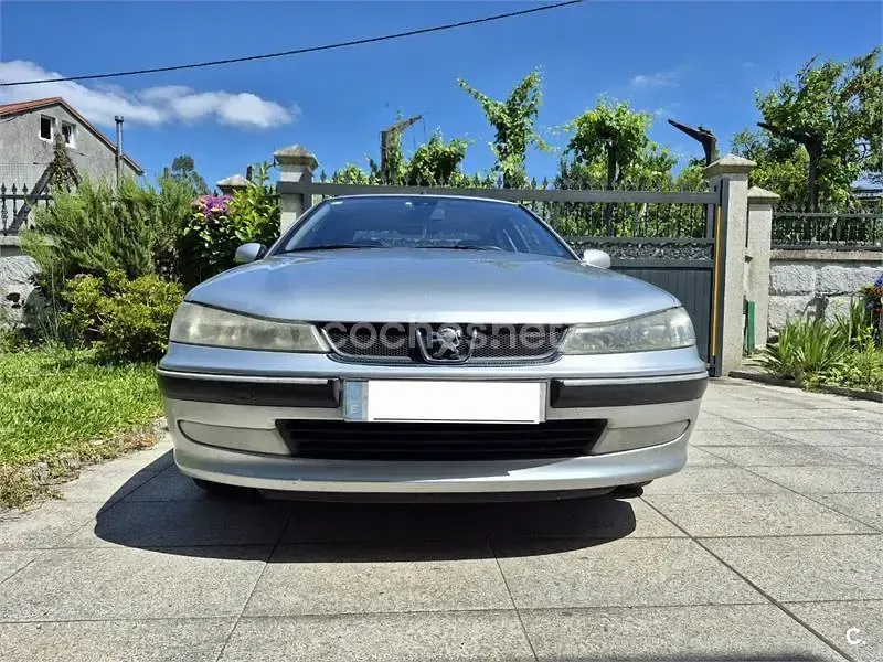 Usado Peugeot 406 110 CV (80 kW) 2003 Gris / plata Berlina