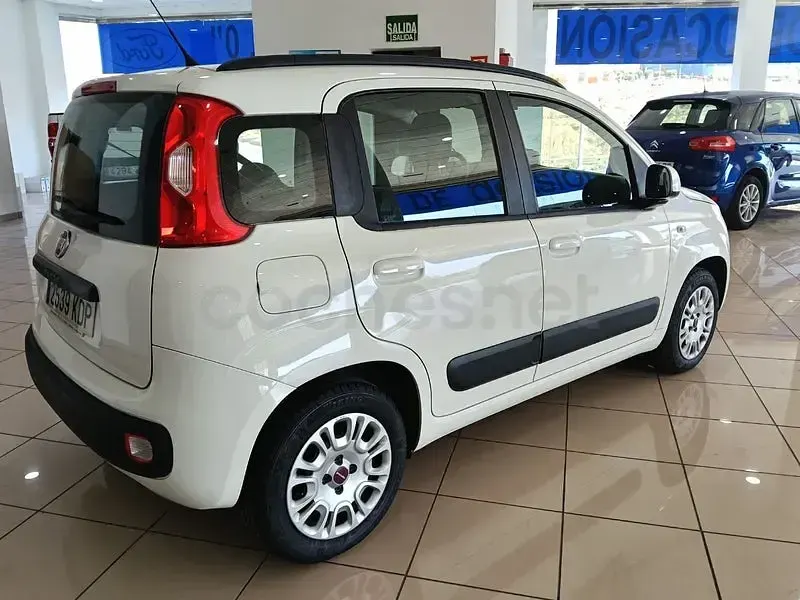 Usado Fiat Panda Easy 69 CV (50 kW) 2017 Blanco Utilitario