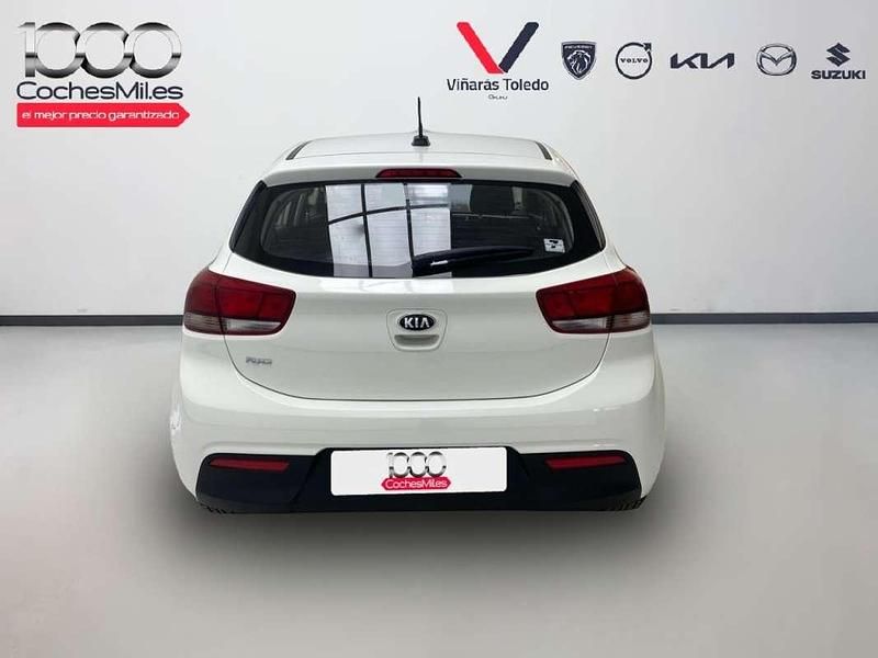 Usado Kia Rio 84 CV (61 kW) 2021 Blanco Utilitario