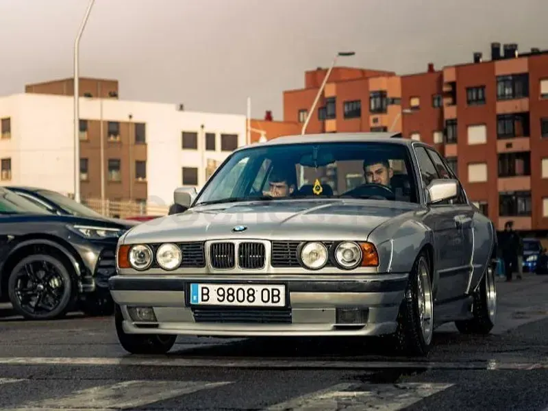Usado BMW 525 192 CV (141 kW) 1993 Gris / plata Berlina