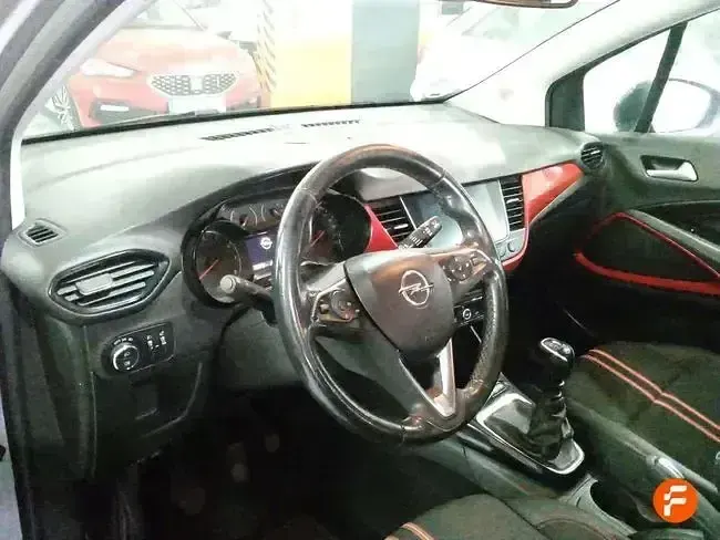 Usado Opel Crossland Edition 110 CV (80 kW) 2021 Gris SUV