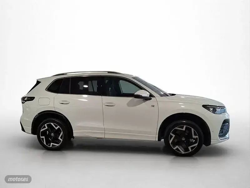 Usado VW Tiguan R-line 204 CV (150 kW) 2026 Blanco SUV