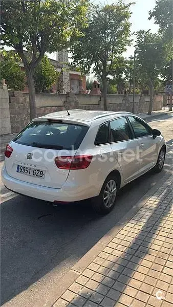 Usado Seat Ibiza ST Reference 90 CV (66 kW) 2010 Blanco Familiar