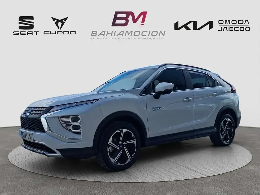 Usado Mitsubishi Eclipse Cross 188 CV (138 kW) 2022 Blanco SUV