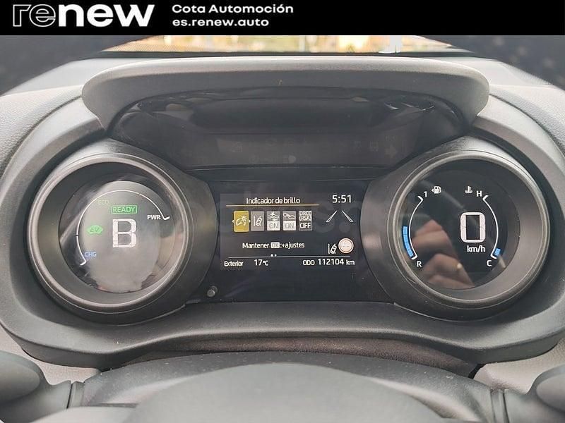 Usado Toyota Yaris Cross Business Edition 116 CV (85 kW) 2022 Blanco SUV