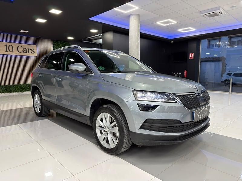 Usado Skoda Karoq Ambition 150 CV (110 kW) 2021 Gris / plata SUV
