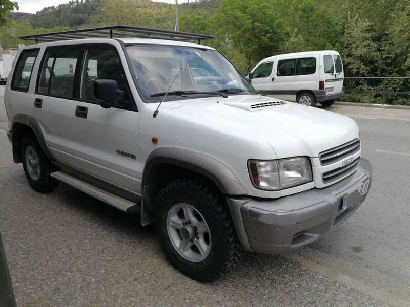 Blanco Usado 2004 Isuzu Trooper SUV | 4800 € - Imagen 1/4