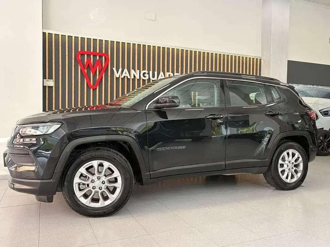 Käytetty Jeep Compass Altitude 190 HP (139 kW) 2021 Musta Katumaasturi