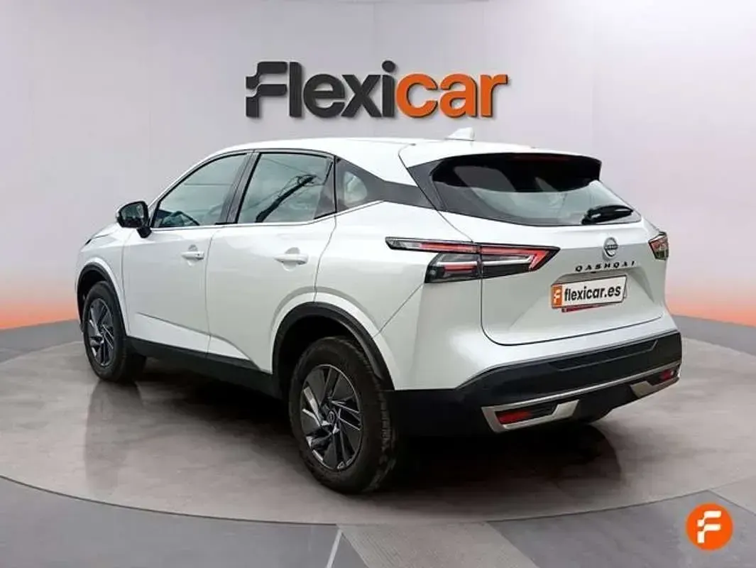 Begagnad Nissan Qashqai Acenta 140 HK (102 kW) 2025 Vit SUV